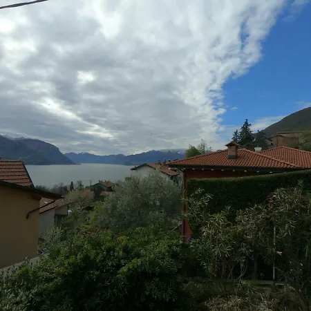 Sergio's House - Lake View, Pool And Wifi- Appartamento San Siro (Lombardy)